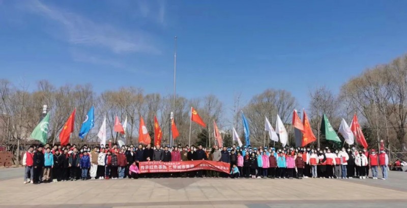 2026世界杯合作官网员工参与“传承红色基因礼赞城市英雄——雷锋精神”主题活动2